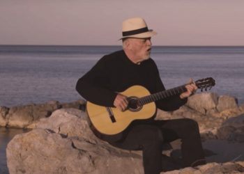 Στην Ύδρα γύρισε το video του νέου τραγουδιού του ο David Gilmour.