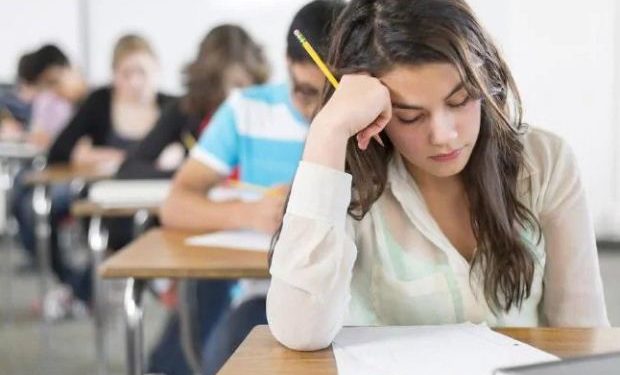 10 Ιουλίου, την άλλη Παρασκευή, ανακοινώνονται οι βαθμοί των Πανελλαδικών εξετάσεων