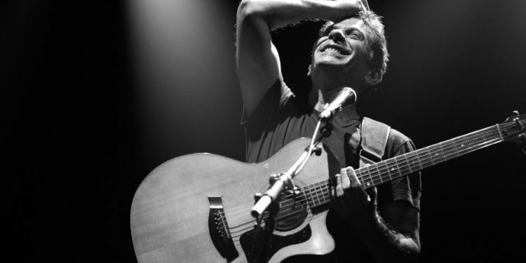 Ο Σωκράτης Μάλαμας Acoustic στο Παλαιό Ελαιουργείο της Ελευσίνας για τα Αισχύλια 2020!