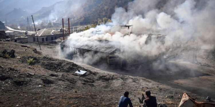 Ναγκόρνο Καραμπάχ – Η Ρωσία κατηγορεί το Αζερμπαϊτζάν για παραβιάση της εκεχειρίας