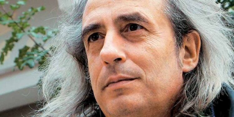 Η απάντηση του Γιάννη Αγγελάκα στο ειρωνικό σχόλιο του Κωνσταντίνου Μητσοτάκη