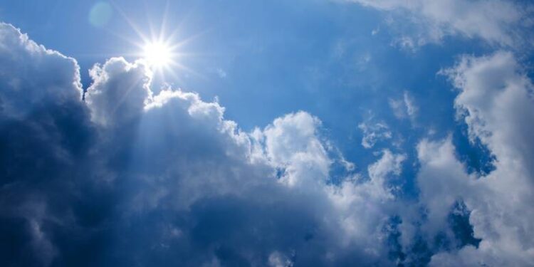 Άστατος ο καιρός σήμερα Δευτέρα 11 Απριλίου