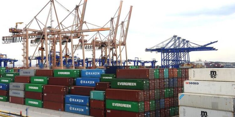 Εργατικό ατύχημα στην COSCO