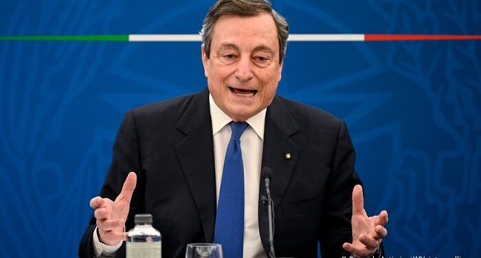 Ιταλία – Ψήφος εμπιστοσύνης στην κυβέρνηση Ντράγκι – Δύσπιστος όμως ο ιταλικός λαός