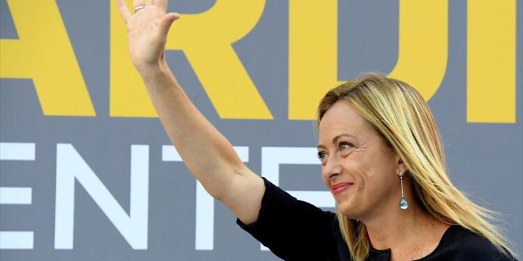 Ιταλία: Η εθνικίστρια Τζόρτζια Μελόνι βρίσκεται πρώτη στις δημοσκοπήσεις