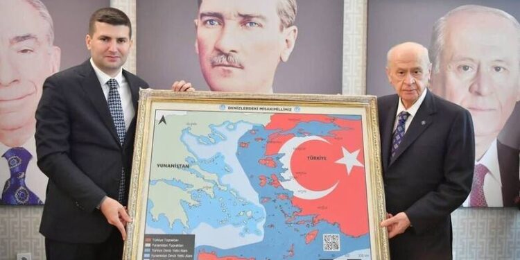 Γκρίζοι Λύκοι: Απειλούν ότι θα καταστρέψουν την Αθήνα με tweet στα ελληνικά