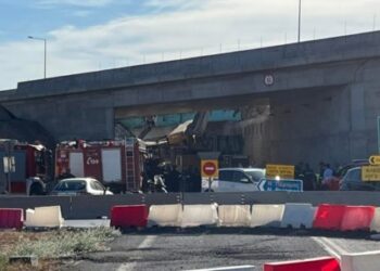 Κατέρρευσε υπό κατασκευή γέφυρα στα Μέγαρα – Ενας εργάτης τραυματίας