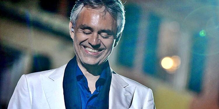 Επιστρέφει ο Andrea Bocelli για την πιο μεγάλη συναυλία του στην Ελλάδα