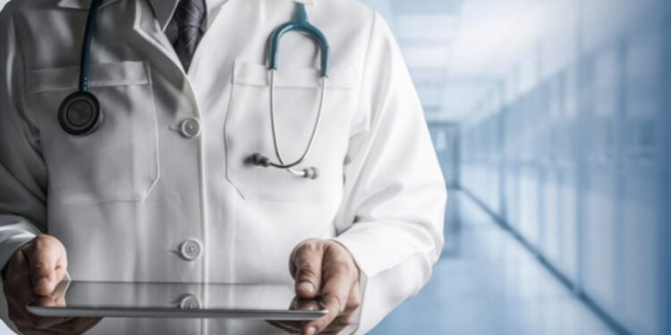 Προσωπικός γιατρός: Μεγάλη ανατροπή, «παγώνει» το «πρόστιμο», εγγραφή και σε άλλες ειδικότητες