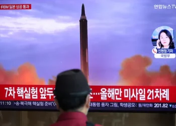 Εκτόξευση βαλλιστικού πυραύλου από τη Βόρεια Κορέα: Πανικός στην Ιαπωνία, κόσμος στα καταφύγια