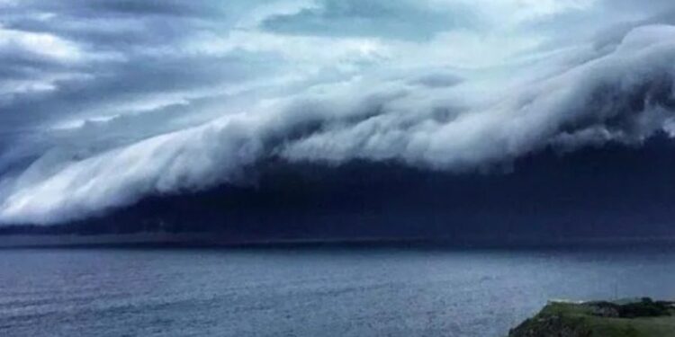 Ισχυρός σεισμός στην Ελλάδα: Αυτές οι περιοχές απειλούνται με τσουνάμι