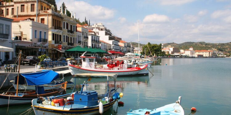 Θυμίζει, αλλά δεν είναι νησί… (Photos & Video)